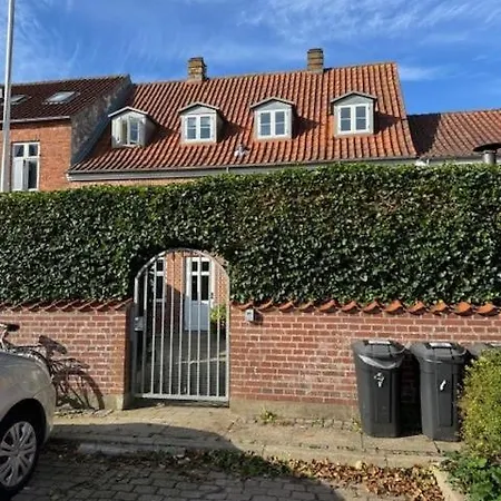 Korsbrodregade 12 * Ribe